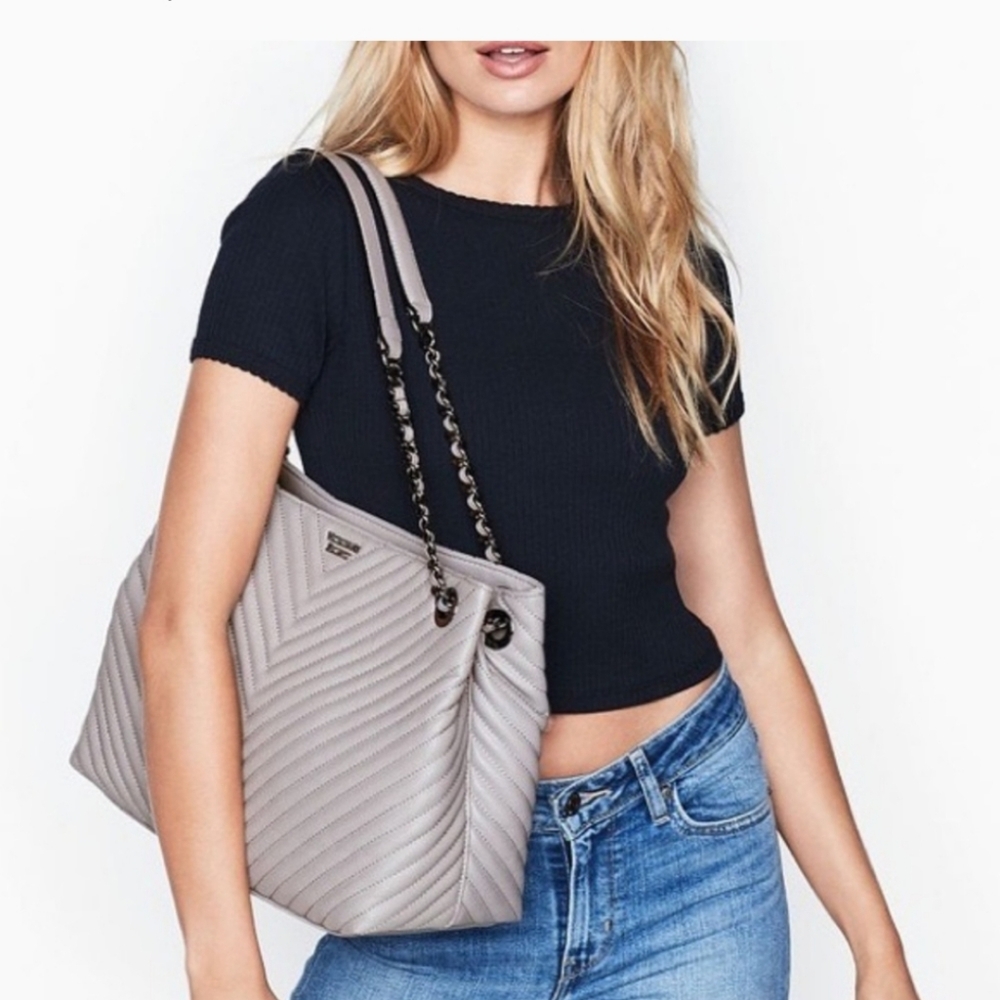 Victoria's Secret Pebbled V Quilt Shoulder Tote Bag in Gray
